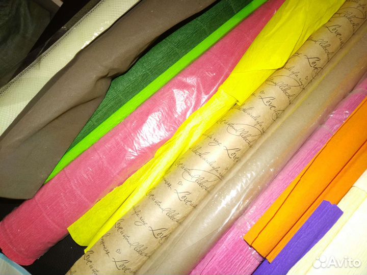 Гофрированная бумага, фоамиран, упаковочная бумага