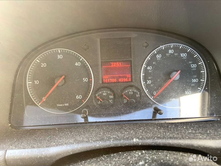 Крышка (дверь) багажника volkswagen touran (1T1, 1