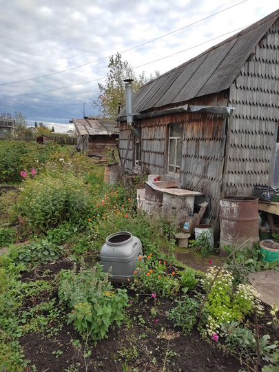 Дача 20 м² на участке 8 сот.