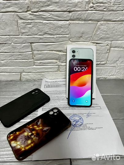 iPhone 11, 64 ГБ