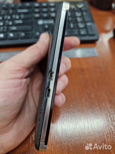 BlackBerry Porsche Design P'9982, 2/64 ГБ