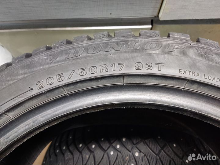 Dunlop SP Winter Ice 03 205/50 R17