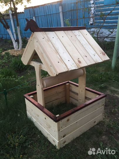 Колодец декоративный