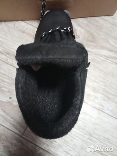 Новые. Не подошёл размер