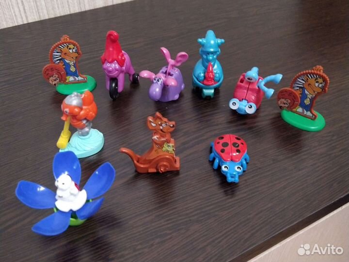 Игрушки киндер сюрприз