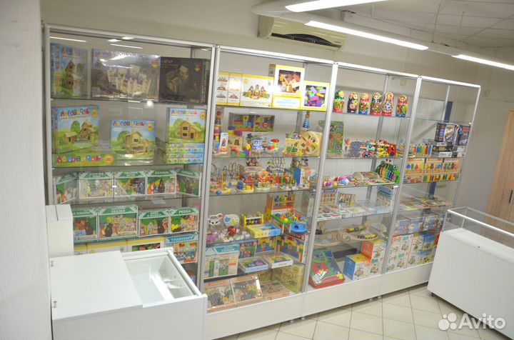 Изготовление витрин, стеллажей, прилавков