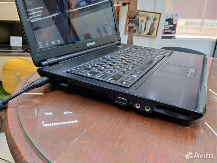 Ноутбук Samsung R460