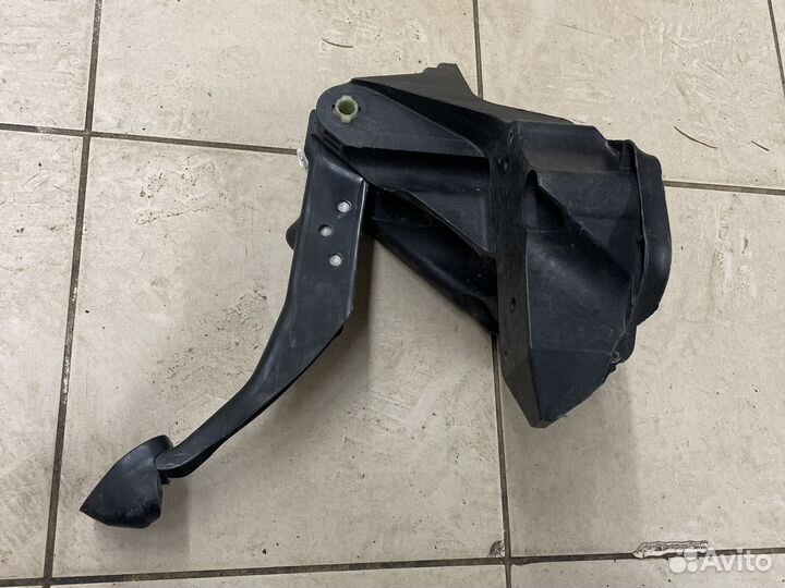 Педаль тормоза Фольксваген поло Volkswagen polo