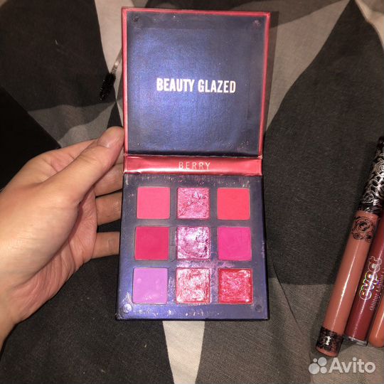 Набор косметики пакетом