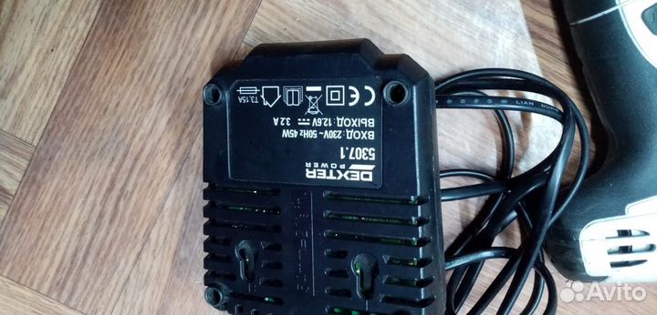 Зарядное для шуруповерта dexter 5227