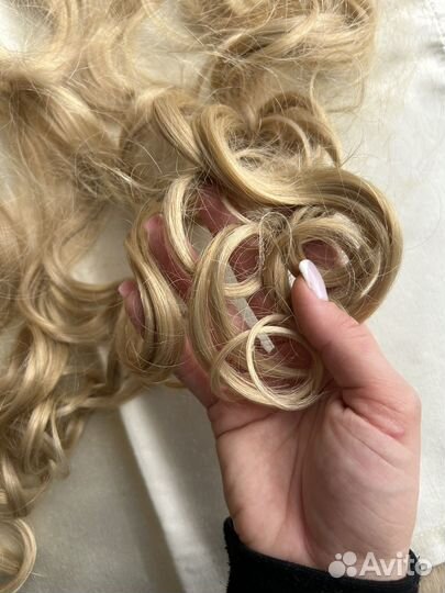 Волосы на заколках искусственные