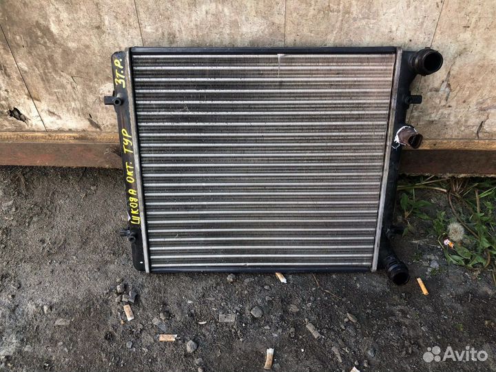 Радиатор охлаждения Шкода - Октавия Тур А4
