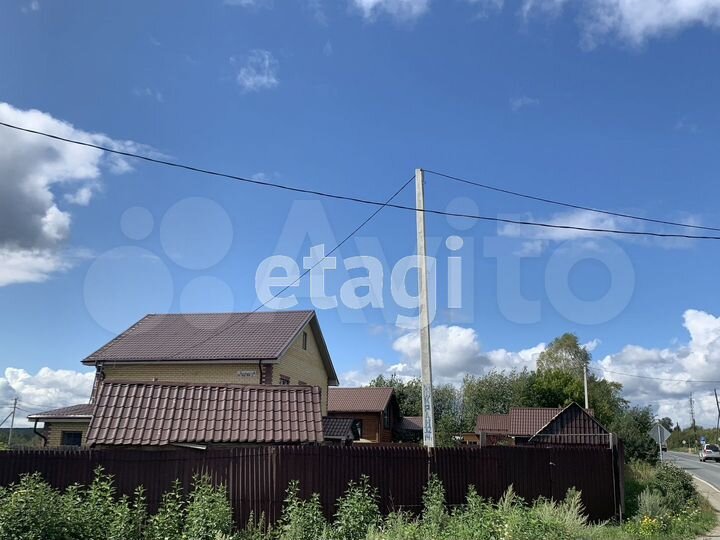 Коттедж 210 м² на участке 8 сот.