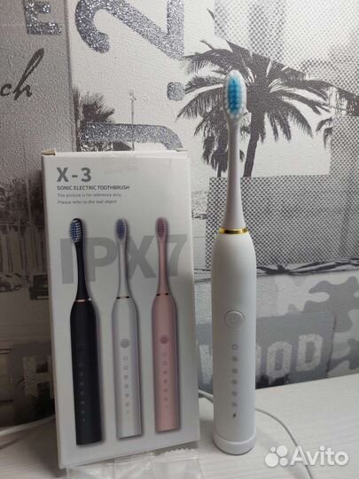 Зубная щетка