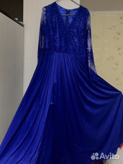 Вечернее платье
