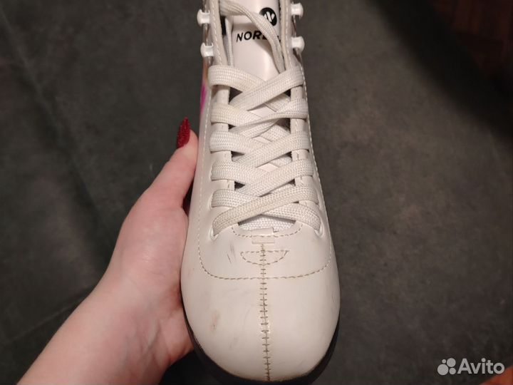 Коньки фигурные 36 размер