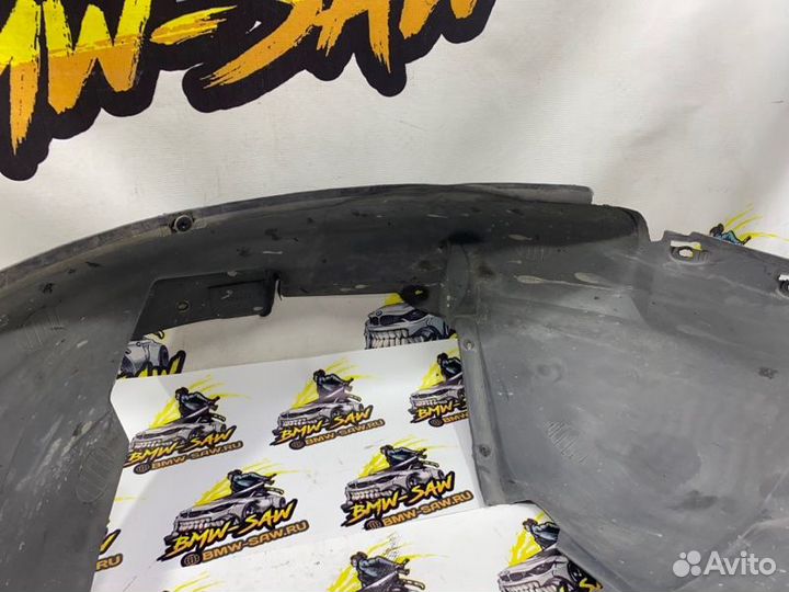 Подкрылок передний правый Audi A4 B5 APT 2000