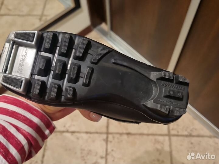 Лыжные ботинки Rossignol 33