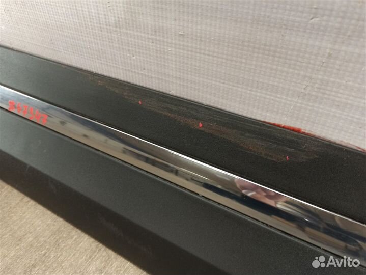 Накладка двери передней левой Mercedes GLA с 2019