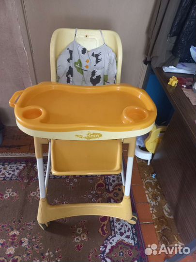 Стульчик для кормления