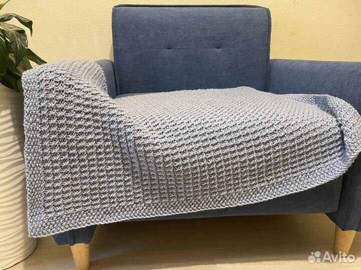 Детский вязаный плед ручной работы