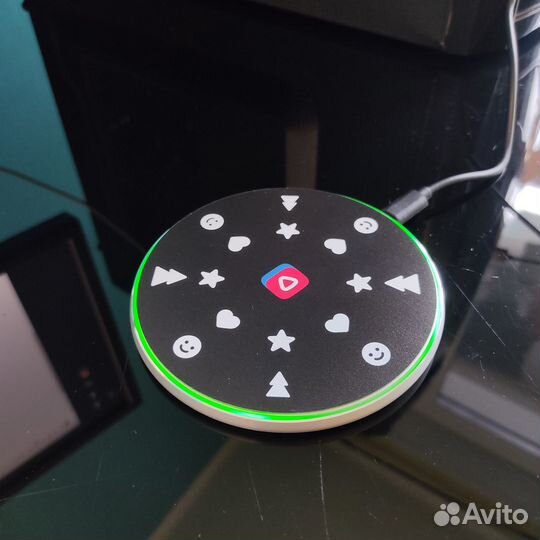 Беспроводное зарядное устройство Rombica