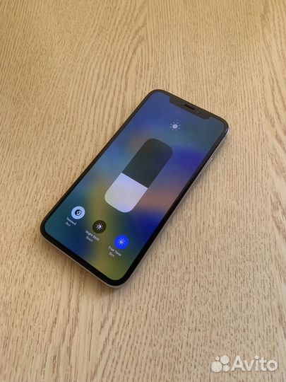 iPhone X, 64 ГБ