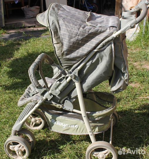 Детская прогулочная коляска Voyager (Baby Care)