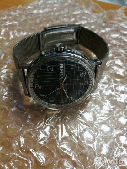 Механические часы из СССР Слава