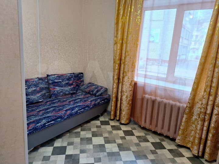 Комната 10 м² в 4-к., 1/5 эт.