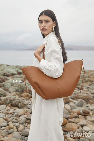 Базовая большая сумка женская polene