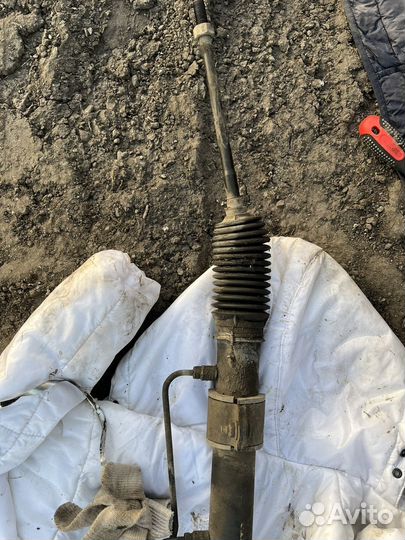 Рулевая рейка nissan блюберд силфи