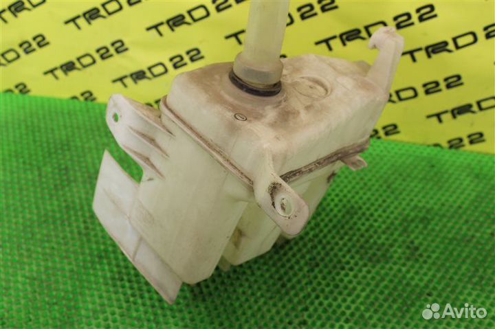 Бачок омывателя Toyota Ipsum ACM21 2azfe