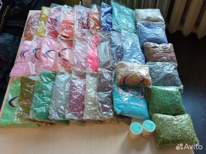 Биссер, стеклярус