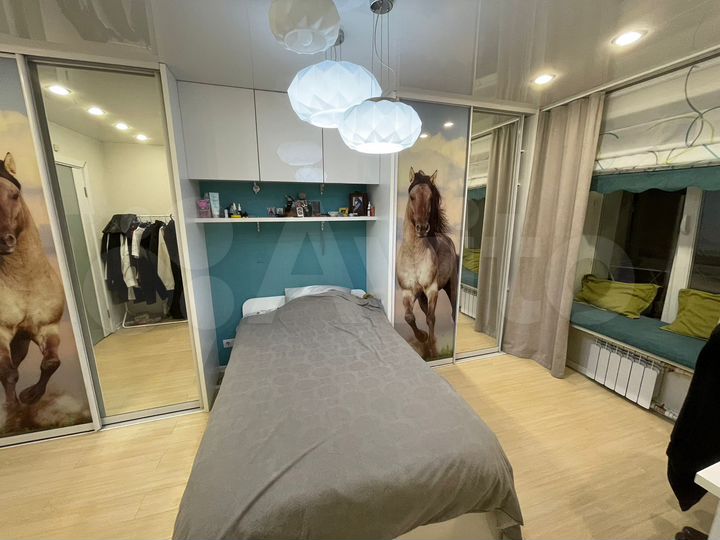 4-к. квартира, 101 м², 4/10 эт.