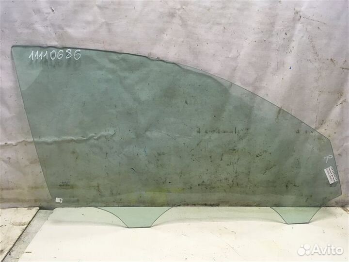 Стекло двери передней правой Volkswagen Passat