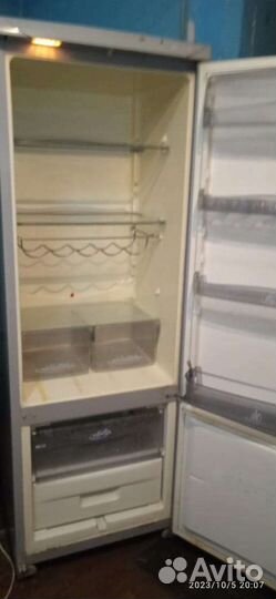 Холодильник Снайга