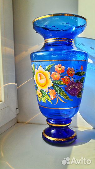 Ваза из цветного синего стекла. Чехия