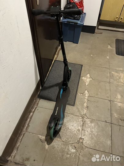 Самокат Black Aqua