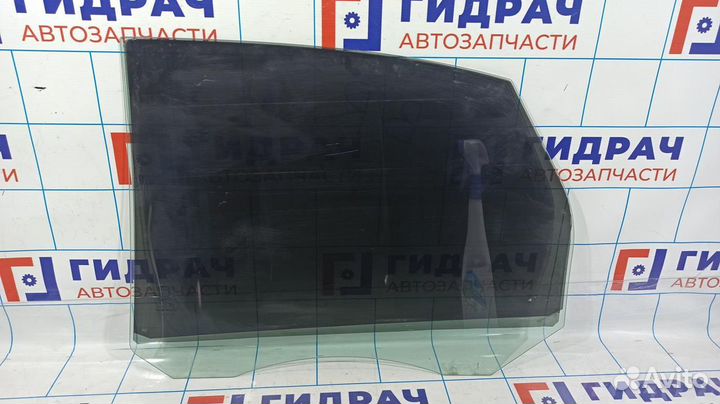 Стекло двери задней правой Ford Focus 2 1317984