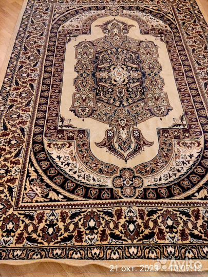 Ковер бу шерстяной