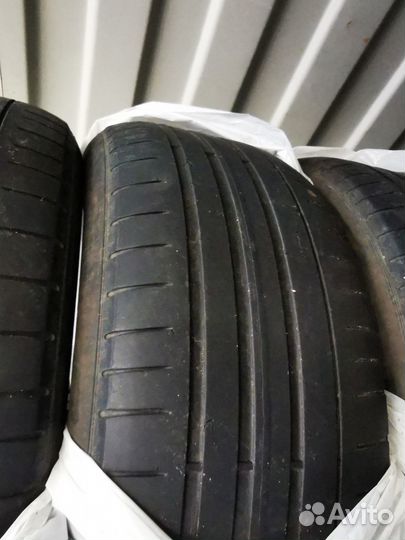 Pirelli P Zero 235/55 R18 100V