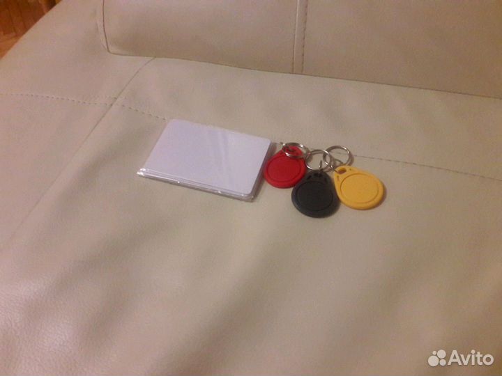 Электронные ключи,магнитные пластиковые карты