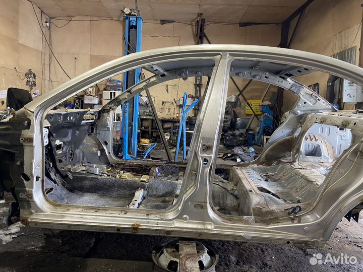 Порог со стойкой левой Chery Fora 2006-2010