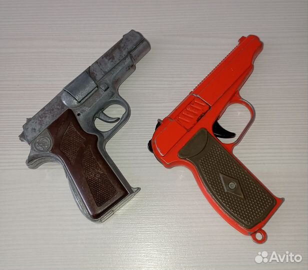 Детская игрушка пистолет, СССР металл