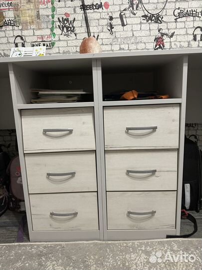 Продается письменный стол