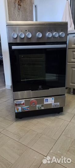 Электроплита стеклокерамика бу с духовкой