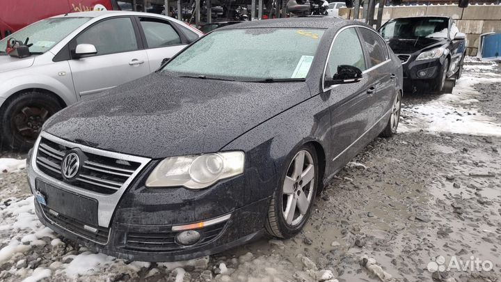 Фара левая Volkswagen Passat B6