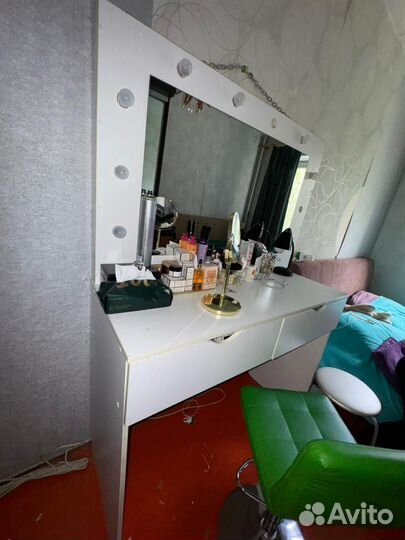 Туалетный столик