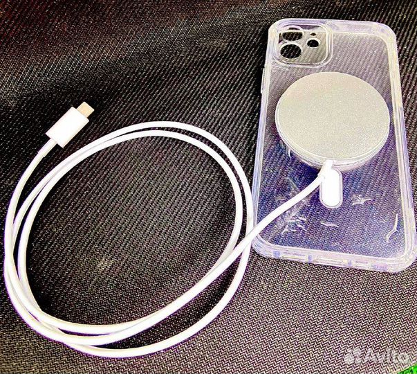 Беспроводная зарядка MagSafe